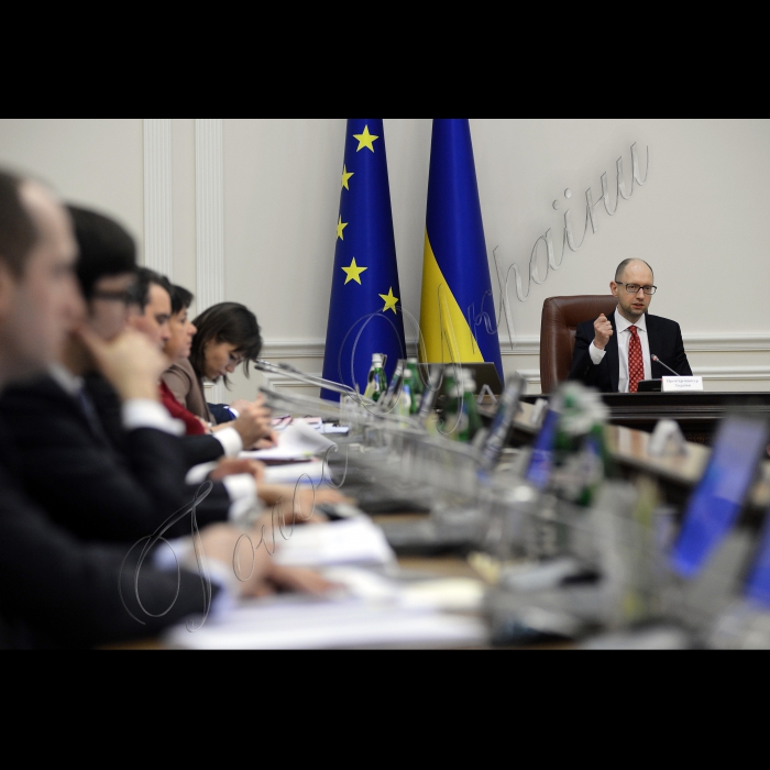 4 лютого 2015
Під головуванням Прем’єр-міністра України Арсенія Яценюка відбулось засідання уряду.
Прем’єр-міністр України Арсеній Яценюк